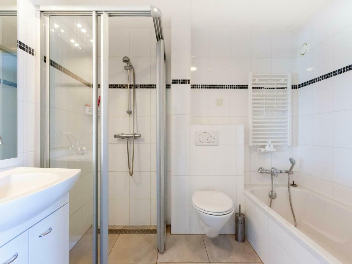 Luxury Holiday Home With Private Terrace Langweer Εξωτερικό φωτογραφία